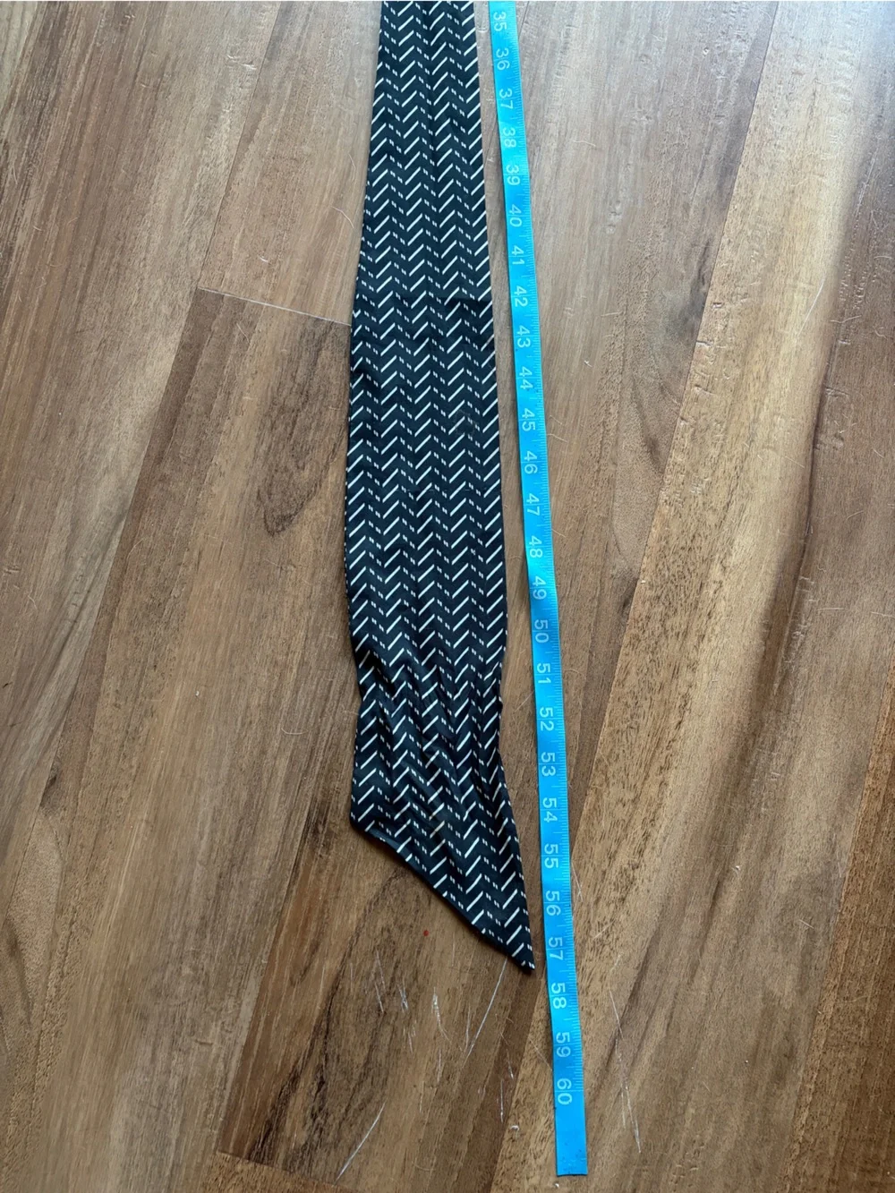 Black Chevron Men's Neck Scarf - Unbranded